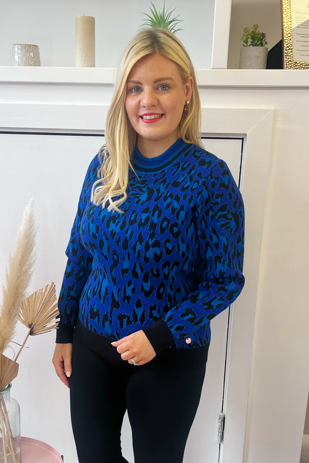 Blue leopard print jumper sale